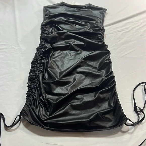 Ramisu black stretchy pleather dress NWT size medium - Picture 7 of 8